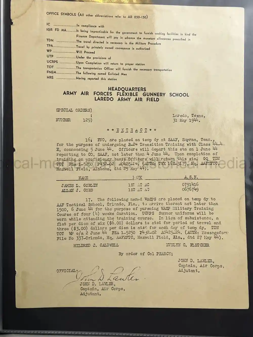 ULTRA RARE WWII WASP FEMALE PILOT DOCUMENT GROUPING - CLASS 43-W-6