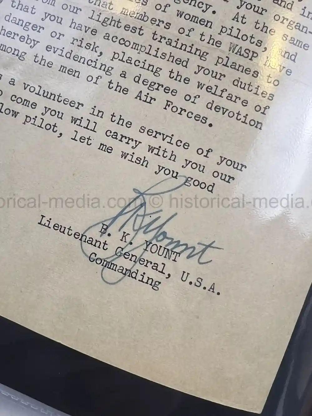 ULTRA RARE WWII WASP FEMALE PILOT DOCUMENT GROUPING - CLASS 43-W-6