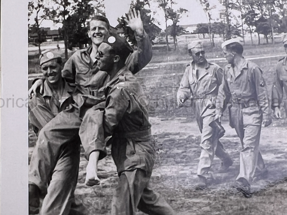 PHOTO ALBUM ESTATE OF LT. COL ADAM KOMOSA - COMMANDER CO. D, 504TH PIR, 82ND AIRBORNE