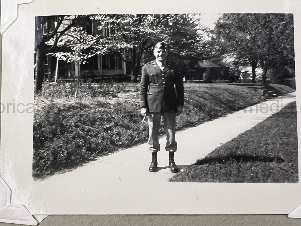 PHOTO ALBUM ESTATE OF LT. COL ADAM KOMOSA - COMMANDER CO. D, 504TH PIR, 82ND AIRBORNE