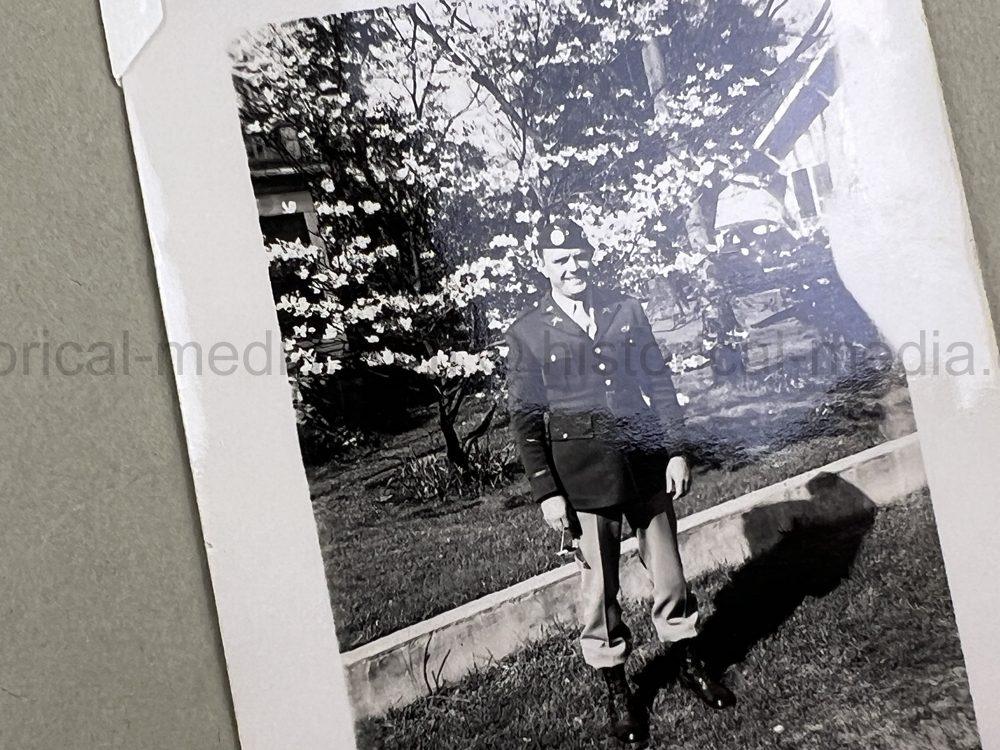 PHOTO ALBUM ESTATE OF LT. COL ADAM KOMOSA - COMMANDER CO. D, 504TH PIR, 82ND AIRBORNE