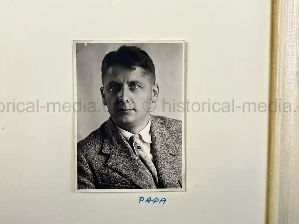 WAFFEN SS GENERAL PHOTO GROUPING - SS-OBERGRUPPENFÜHRER ARTUR PHLEPS WAFFEN SS GENERAL PHOTO GROUPING - SS-OBERGRUPPENFÜHRER ARTUR PHLEPS