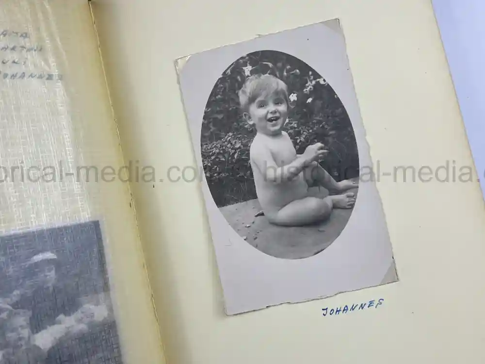 WAFFEN SS GENERAL PHOTO GROUPING - SS-OBERGRUPPENFÜHRER ARTUR PHLEPS WAFFEN SS GENERAL PHOTO GROUPING - SS-OBERGRUPPENFÜHRER ARTUR PHLEPS