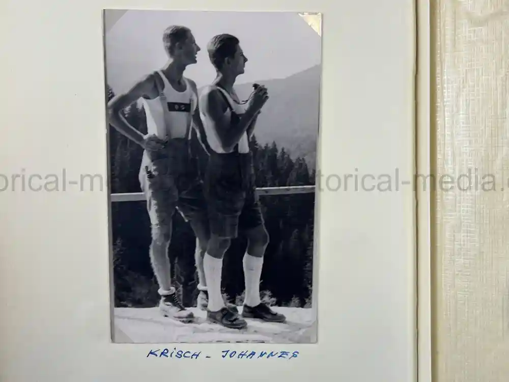 WAFFEN SS GENERAL PHOTO GROUPING - SS-OBERGRUPPENFÜHRER ARTUR PHLEPS WAFFEN SS GENERAL PHOTO GROUPING - SS-OBERGRUPPENFÜHRER ARTUR PHLEPS