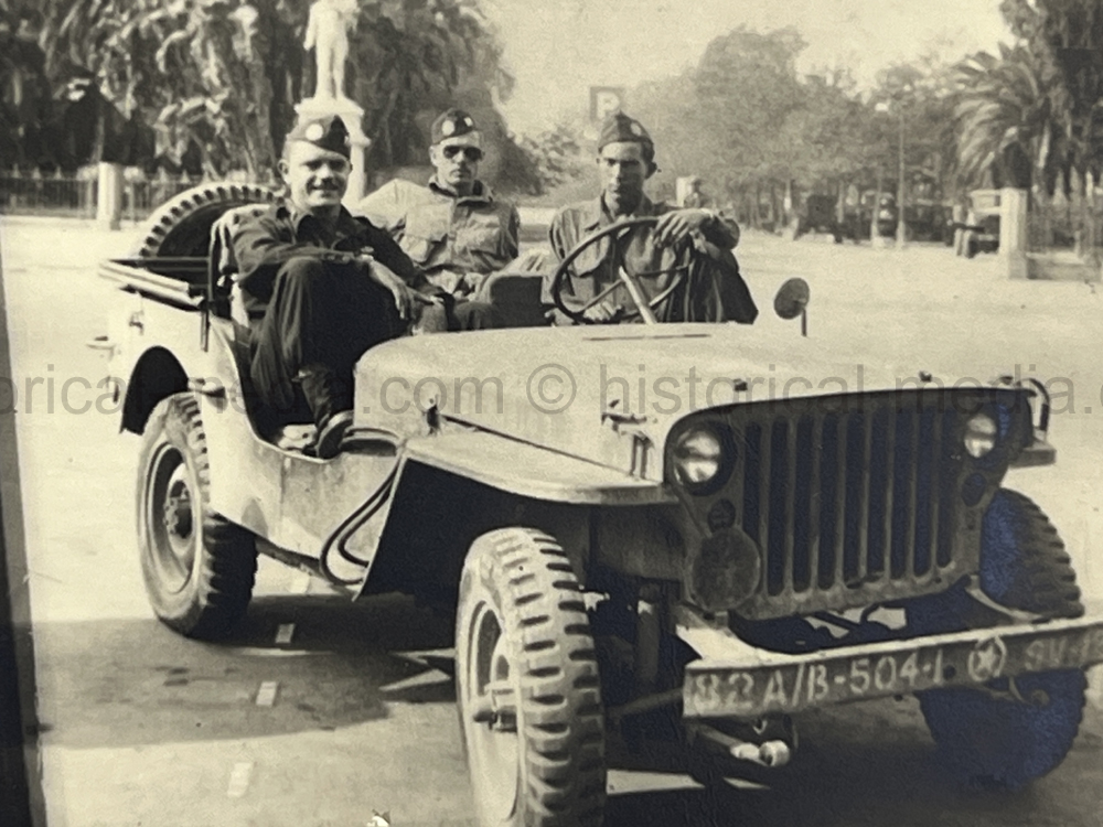 PHOTO ALBUM ESTATE OF LT. COL ADAM KOMOSA - COMMANDER CO. D, 504TH PIR, 82ND AIRBORNE