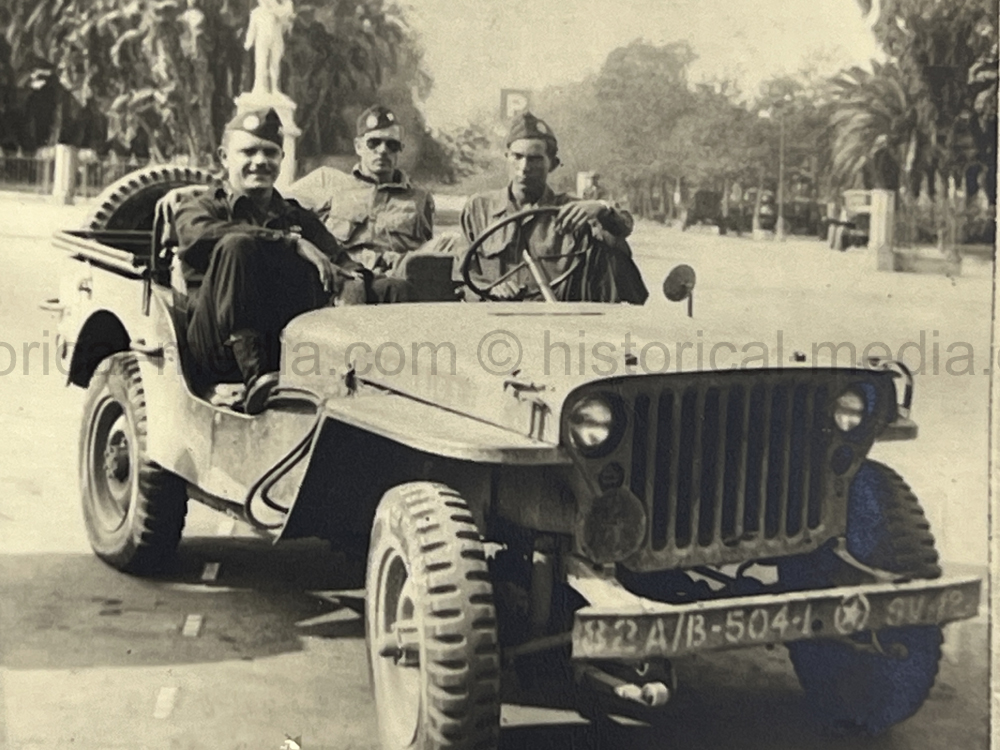 PHOTO ALBUM ESTATE OF LT. COL ADAM KOMOSA - COMMANDER CO. D, 504TH PIR, 82ND AIRBORNE