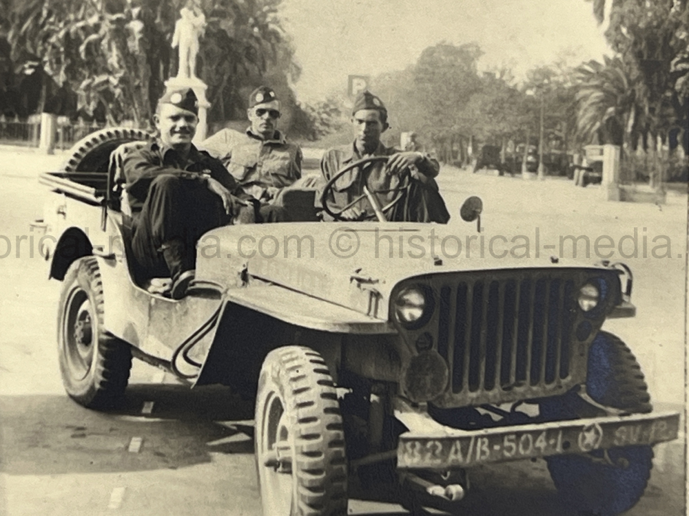 PHOTO ALBUM ESTATE OF LT. COL ADAM KOMOSA - COMMANDER CO. D, 504TH PIR, 82ND AIRBORNE