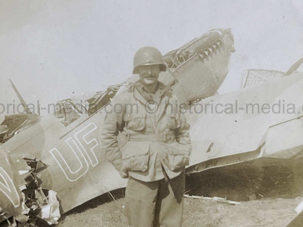 PHOTO ALBUM ESTATE OF LT. COL ADAM KOMOSA - COMMANDER CO. D, 504TH PIR, 82ND AIRBORNE
