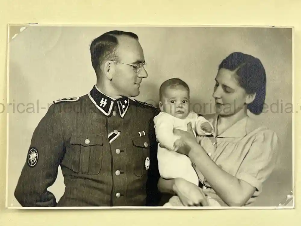 WAFFEN SS GENERAL PHOTO GROUPING - SS-OBERGRUPPENFÜHRER ARTUR PHLEPS WAFFEN SS GENERAL PHOTO GROUPING - SS-OBERGRUPPENFÜHRER ARTUR PHLEPS