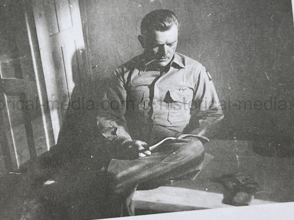 PHOTO ALBUM ESTATE OF LT. COL ADAM KOMOSA - COMMANDER CO. D, 504TH PIR, 82ND AIRBORNE