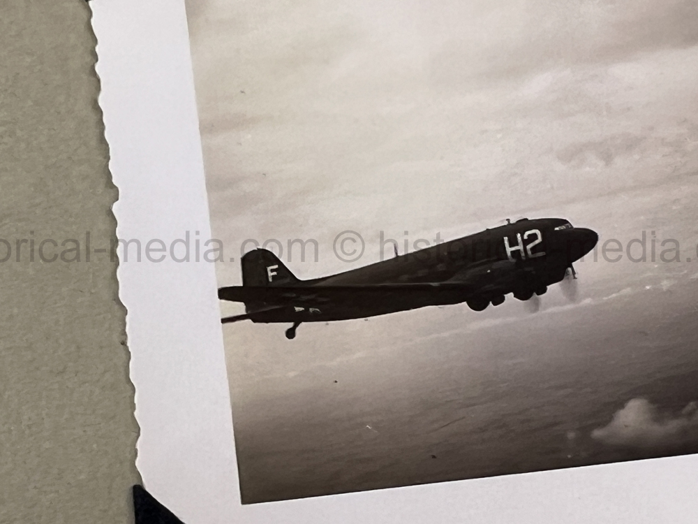 PHOTO ALBUM ESTATE OF LT. COL ADAM KOMOSA - COMMANDER CO. D, 504TH PIR, 82ND AIRBORNE