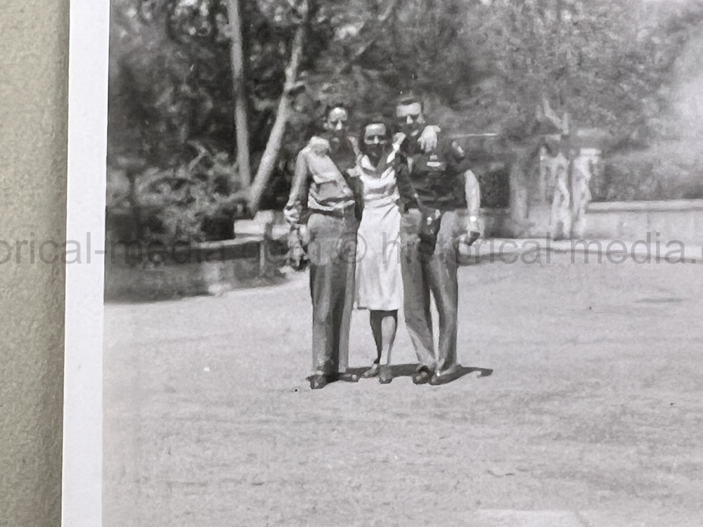 PHOTO ALBUM ESTATE OF LT. COL ADAM KOMOSA - COMMANDER CO. D, 504TH PIR, 82ND AIRBORNE