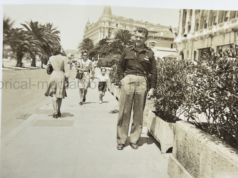 PHOTO ALBUM ESTATE OF LT. COL ADAM KOMOSA - COMMANDER CO. D, 504TH PIR, 82ND AIRBORNE