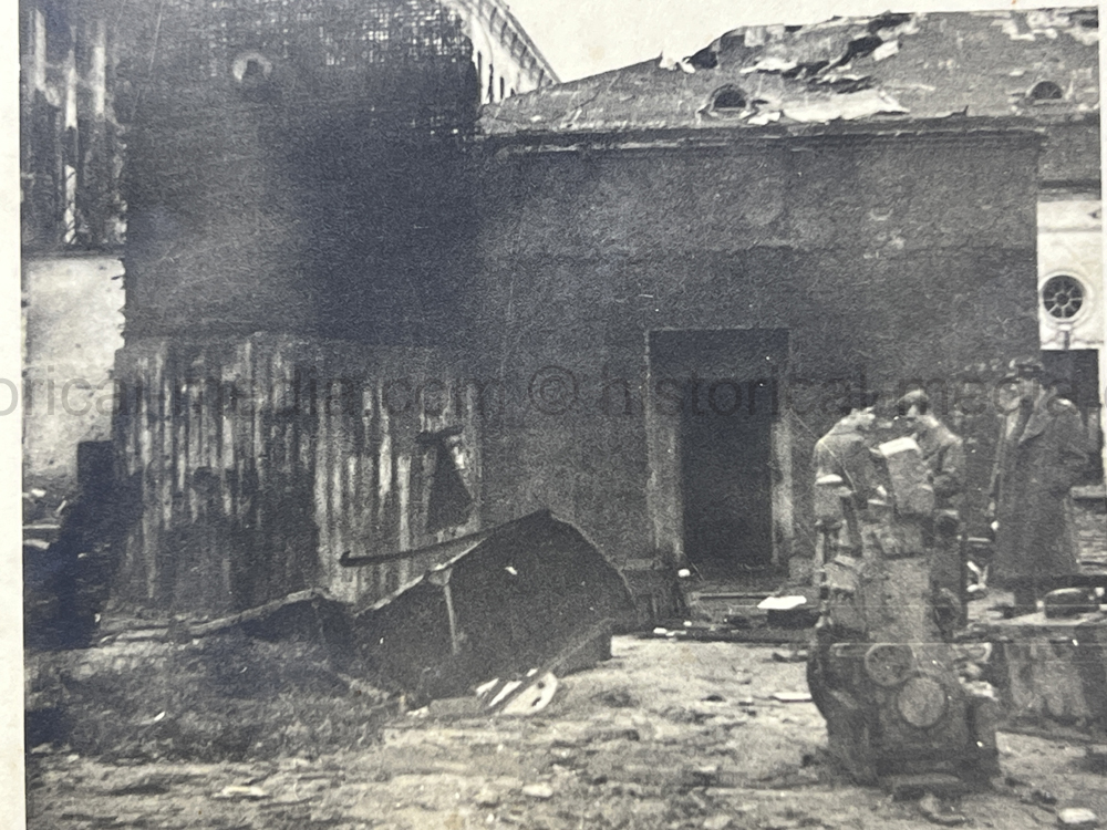 PHOTO ALBUM ESTATE OF LT. COL ADAM KOMOSA - COMMANDER CO. D, 504TH PIR, 82ND AIRBORNE