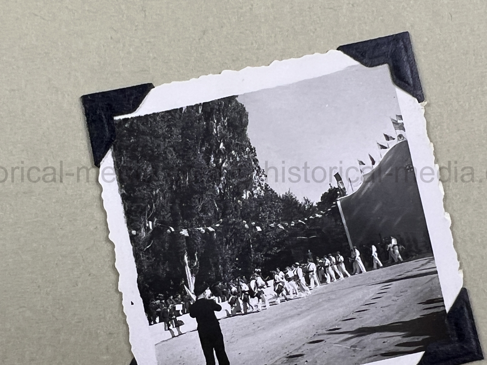 PHOTO ALBUM ESTATE OF LT. COL ADAM KOMOSA - COMMANDER CO. D, 504TH PIR, 82ND AIRBORNE