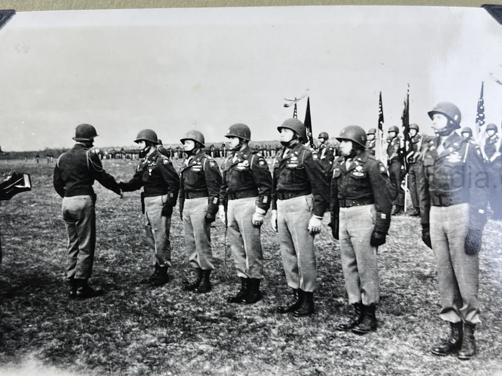 PHOTO ALBUM ESTATE OF LT. COL ADAM KOMOSA - COMMANDER CO. D, 504TH PIR, 82ND AIRBORNE