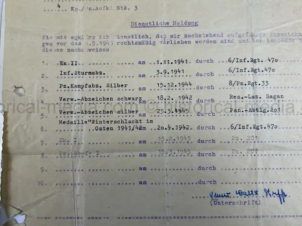 SOLDBUCH & AWARD DOCUMENT GROUPING - PANZER ABTEILUNG 201, PANZER REGIMENT 33 & 39