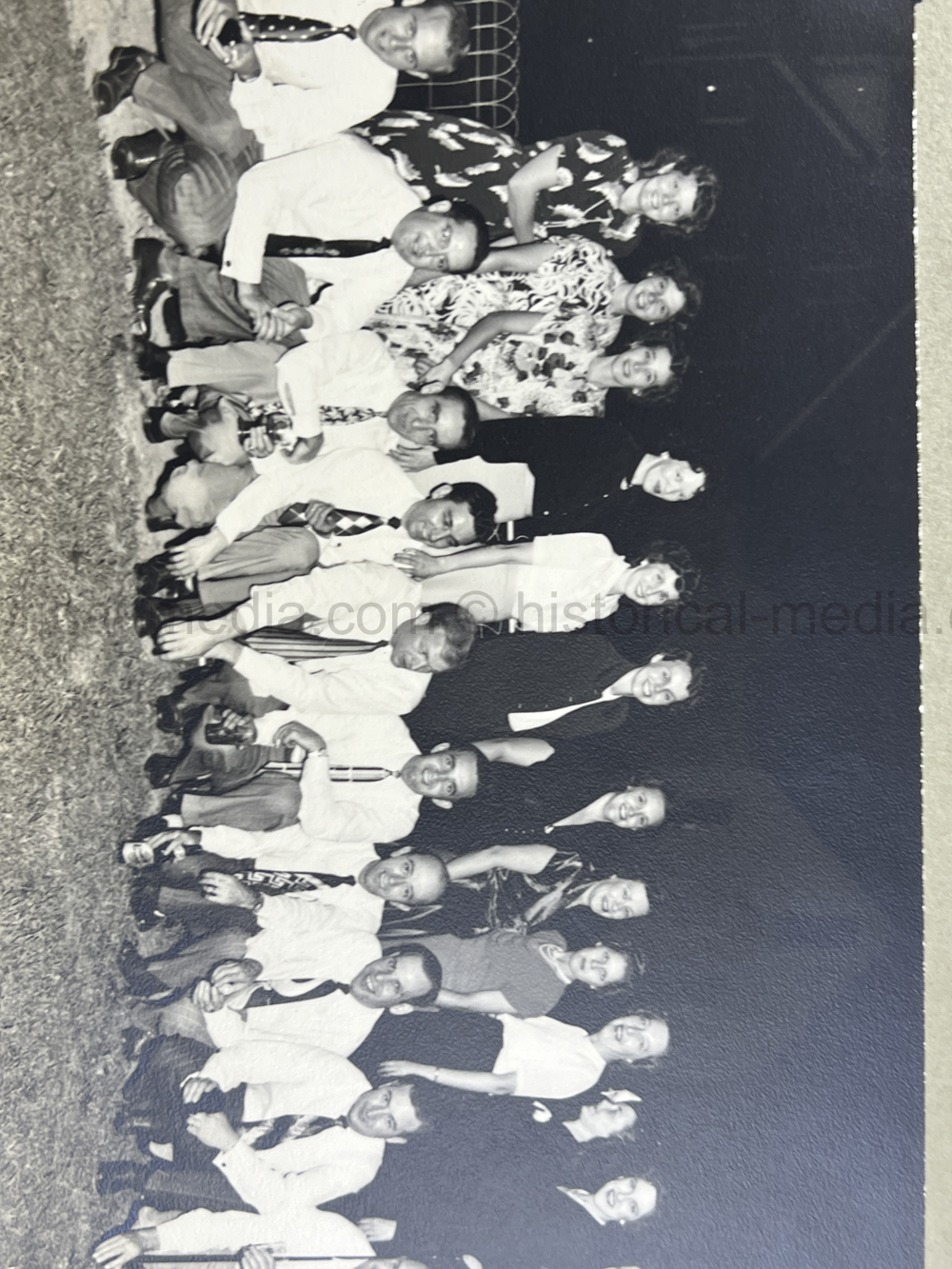 PHOTO ALBUM ESTATE OF LT. COL ADAM KOMOSA - COMMANDER CO. D, 504TH PIR, 82ND AIRBORNE