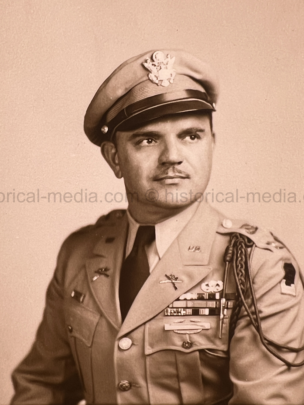 PHOTO ALBUM ESTATE OF LT. COL ADAM KOMOSA - COMMANDER CO. D, 504TH PIR, 82ND AIRBORNE