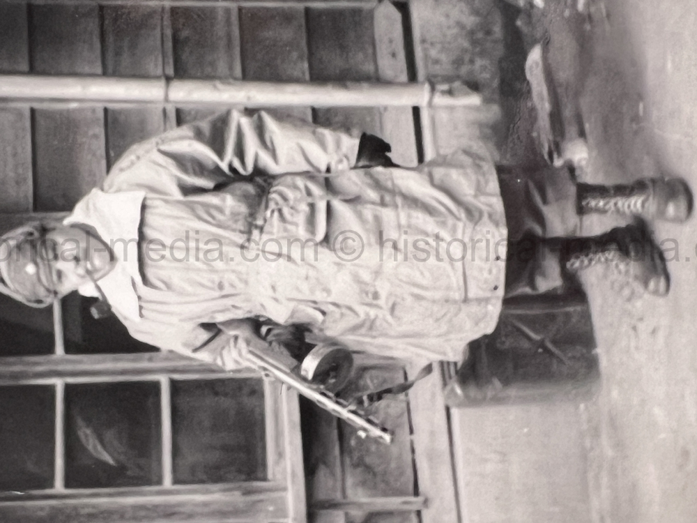 PHOTO ALBUM ESTATE OF LT. COL ADAM KOMOSA - COMMANDER CO. D, 504TH PIR, 82ND AIRBORNE