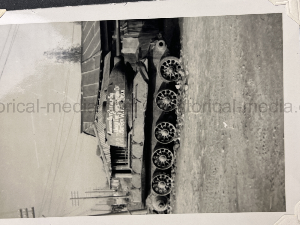 PHOTO ALBUM ESTATE OF LT. COL ADAM KOMOSA - COMMANDER CO. D, 504TH PIR, 82ND AIRBORNE