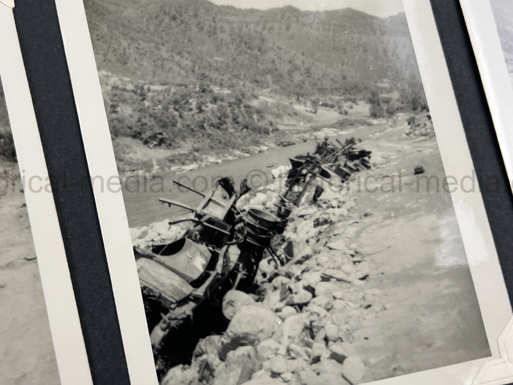 PHOTO ALBUM ESTATE OF LT. COL ADAM KOMOSA - COMMANDER CO. D, 504TH PIR, 82ND AIRBORNE