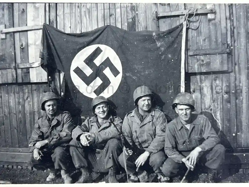 US WWII PHOTO ALBUM & SCRAPBOOK - ORIGINAL EISENHOWER D-DAY LETTER - SNIPER, PANTHER ++