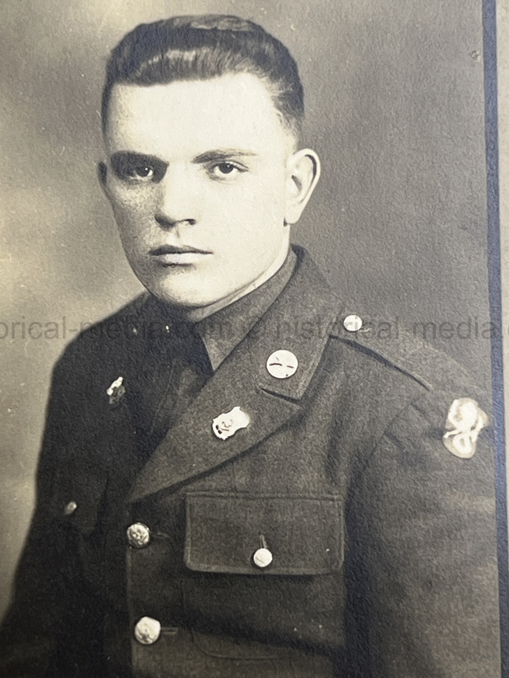 PHOTO ALBUM ESTATE OF LT. COL ADAM KOMOSA - COMMANDER CO. D, 504TH PIR, 82ND AIRBORNE