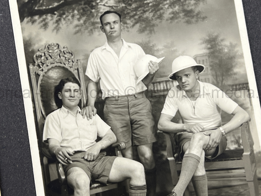 PHOTO ALBUM ESTATE OF LT. COL ADAM KOMOSA - COMMANDER CO. D, 504TH PIR, 82ND AIRBORNE