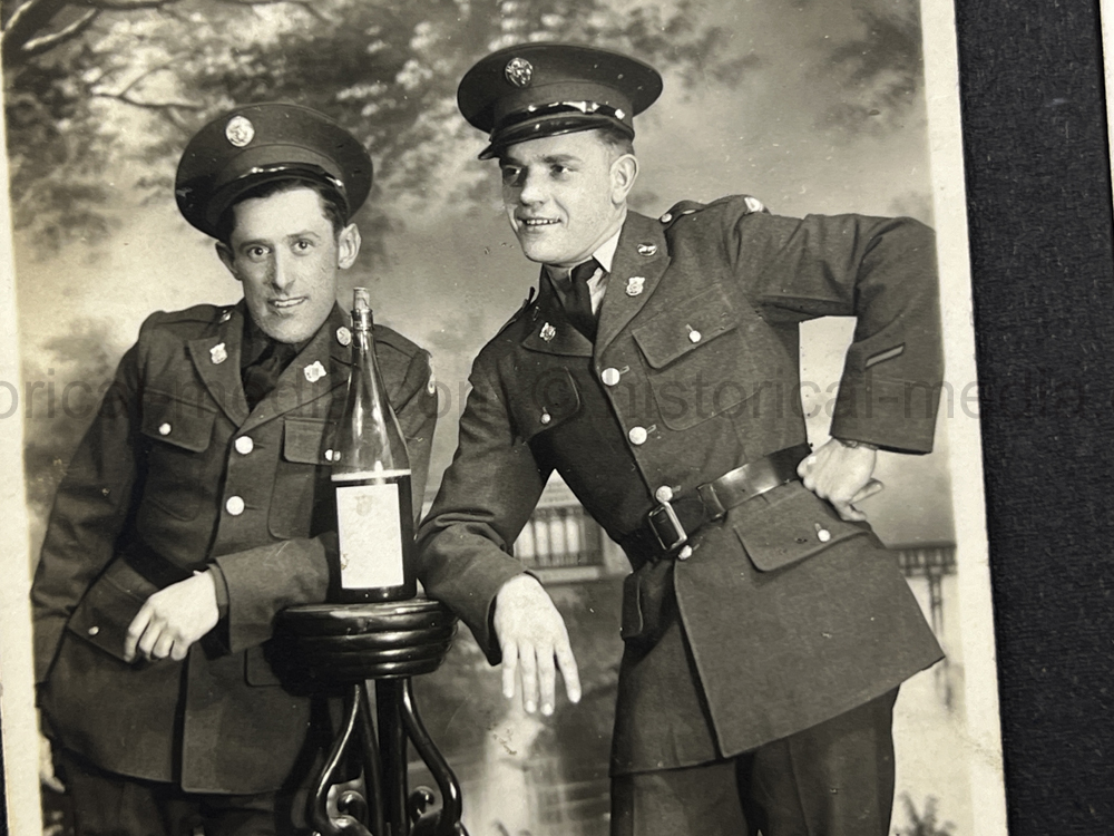 PHOTO ALBUM ESTATE OF LT. COL ADAM KOMOSA - COMMANDER CO. D, 504TH PIR, 82ND AIRBORNE