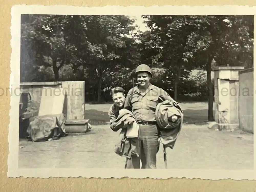 US WWII PHOTO ALBUM & SCRAPBOOK - ORIGINAL EISENHOWER D-DAY LETTER - SNIPER, PANTHER ++