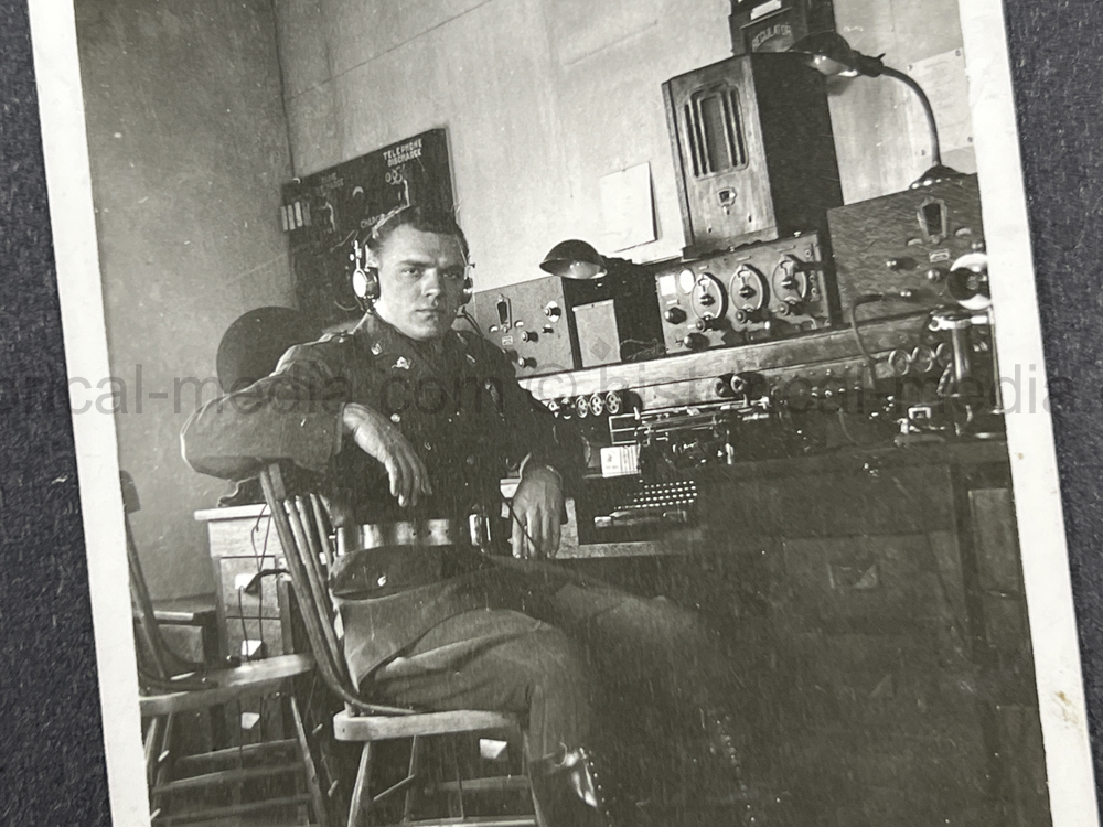 PHOTO ALBUM ESTATE OF LT. COL ADAM KOMOSA - COMMANDER CO. D, 504TH PIR, 82ND AIRBORNE