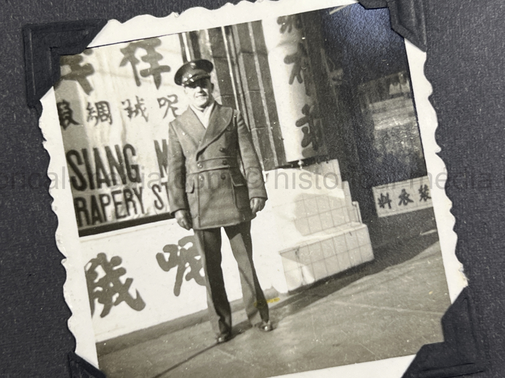 PHOTO ALBUM ESTATE OF LT. COL ADAM KOMOSA - COMMANDER CO. D, 504TH PIR, 82ND AIRBORNE