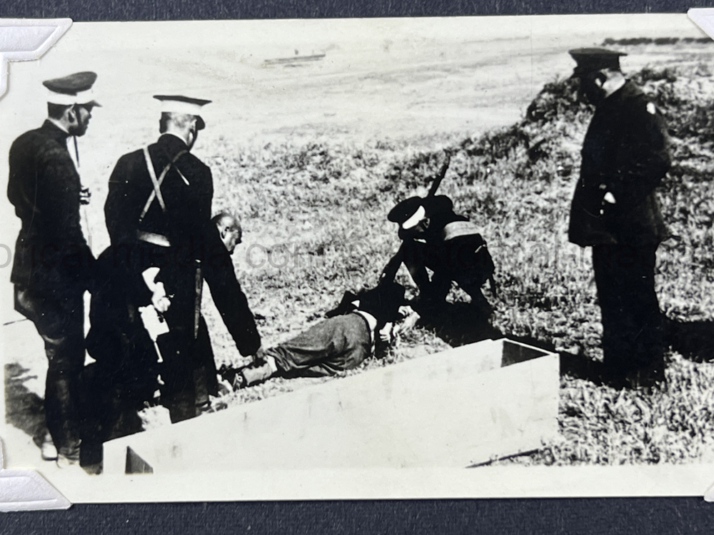 PHOTO ALBUM ESTATE OF LT. COL ADAM KOMOSA - COMMANDER CO. D, 504TH PIR, 82ND AIRBORNE