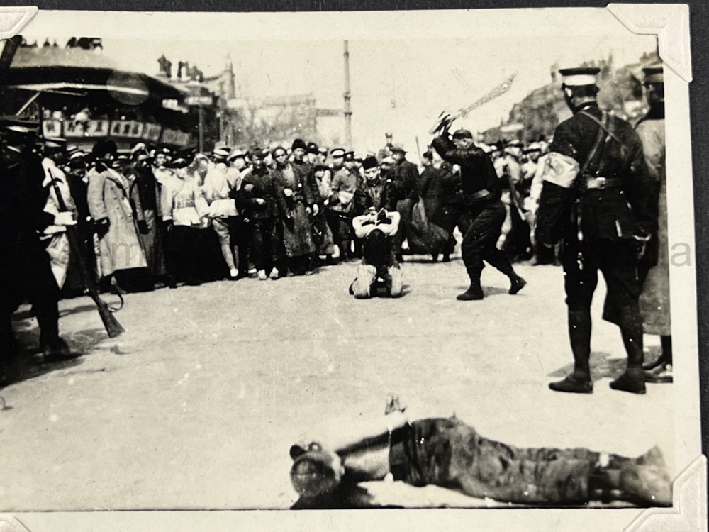 PHOTO ALBUM ESTATE OF LT. COL ADAM KOMOSA - COMMANDER CO. D, 504TH PIR, 82ND AIRBORNE