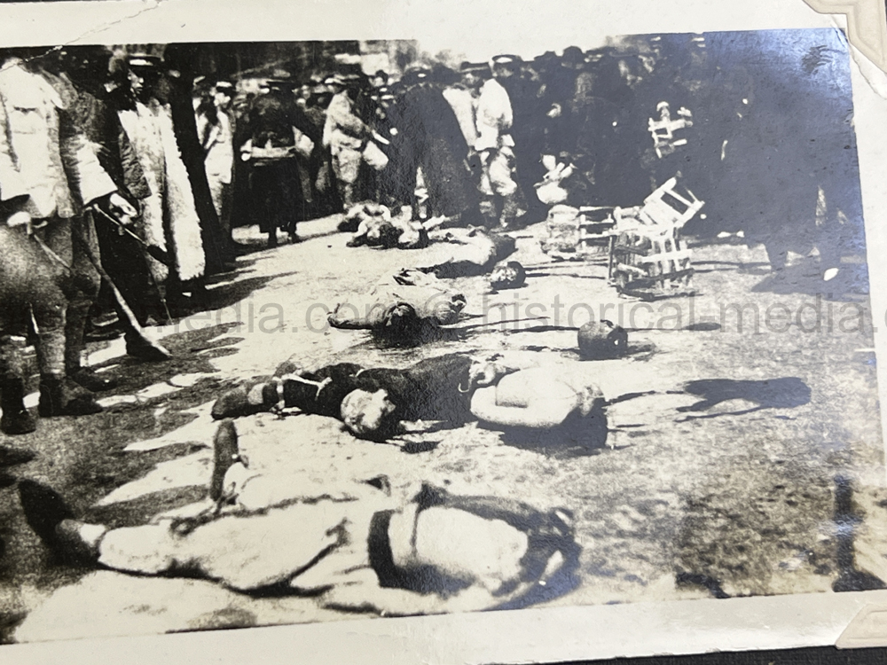 PHOTO ALBUM ESTATE OF LT. COL ADAM KOMOSA - COMMANDER CO. D, 504TH PIR, 82ND AIRBORNE