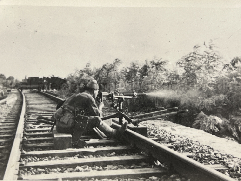 PHOTO ALBUM ESTATE OF LT. COL ADAM KOMOSA - COMMANDER CO. D, 504TH PIR, 82ND AIRBORNE