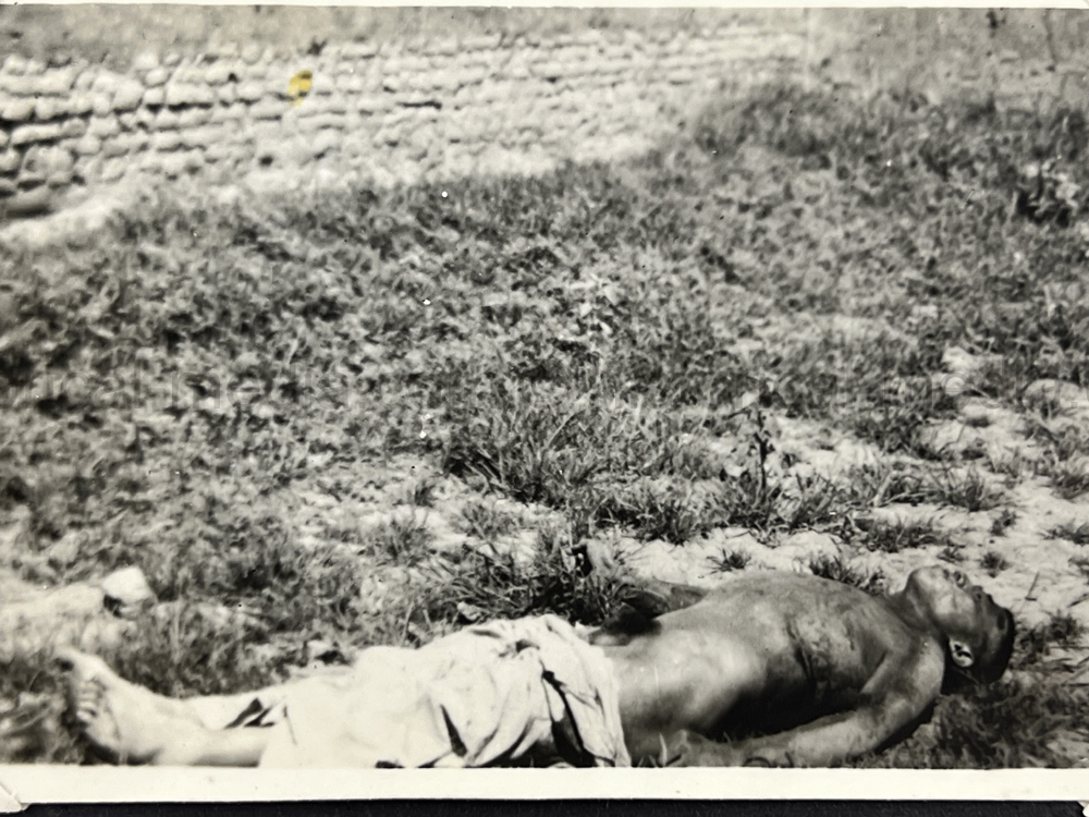 PHOTO ALBUM ESTATE OF LT. COL ADAM KOMOSA - COMMANDER CO. D, 504TH PIR, 82ND AIRBORNE