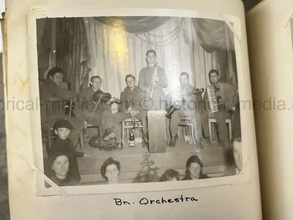 US WWII PHOTO ALBUM - ENGLAND, FRANCE, GERMANY - IDENTIFIED AIRFIELDS - LUFTWAFFE AIRCRAFT