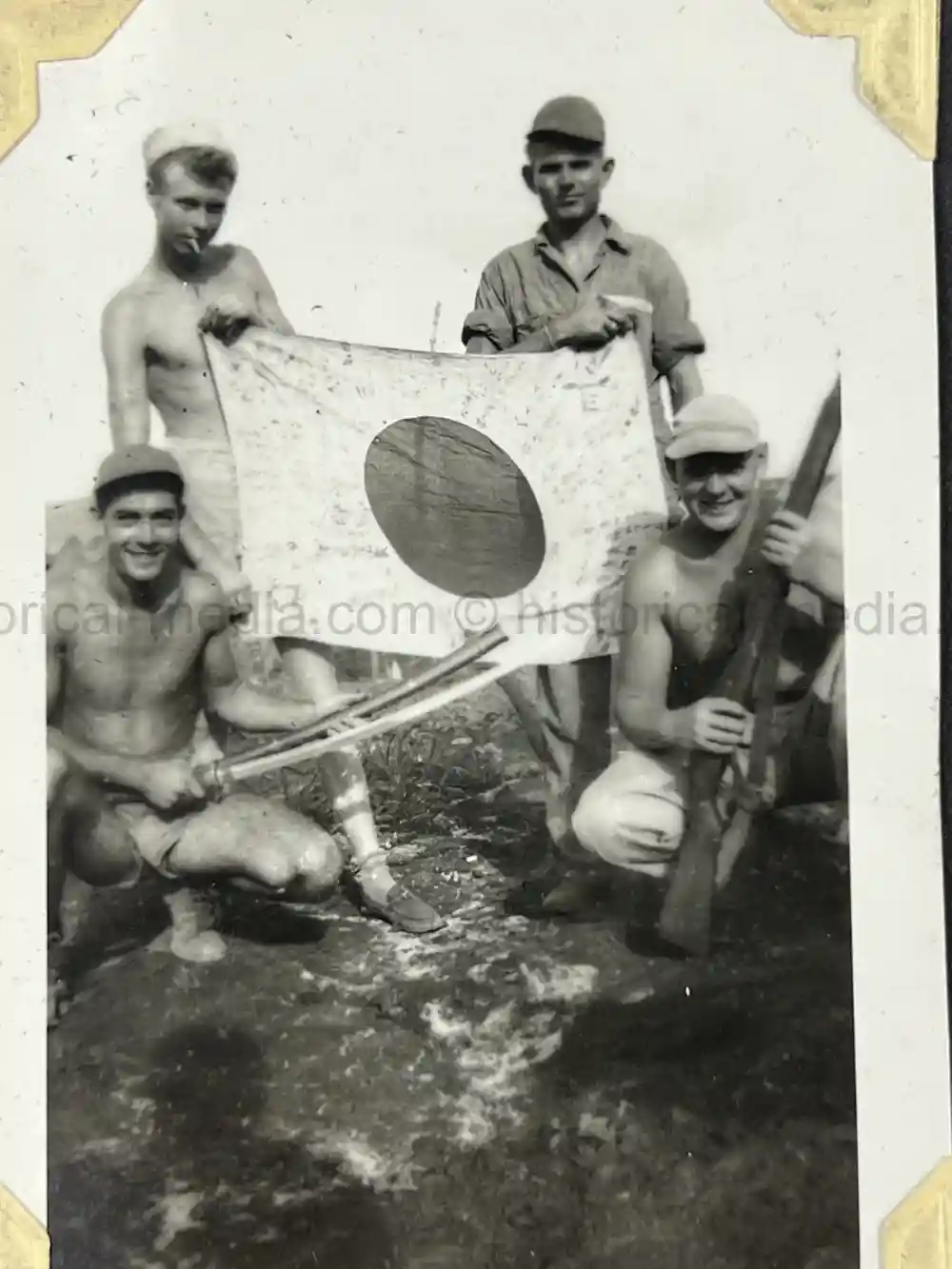 WWII USAAF PHOTO ALBUM - 30th BOMB GROUP - EXCELLENT NOSE ART PHOTOS! WWII USAAF PHOTO ALBUM - 30th BOMB GROUP - EXCELLENT NOSE ART PHOTOS!