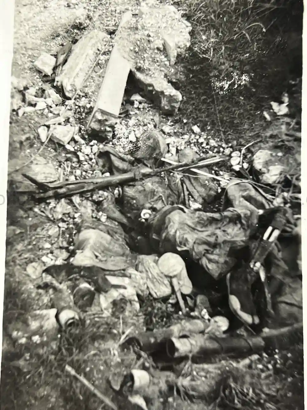 WWII USAAF PHOTO ALBUM - 30th BOMB GROUP - EXCELLENT NOSE ART PHOTOS! WWII USAAF PHOTO ALBUM - 30th BOMB GROUP - EXCELLENT NOSE ART PHOTOS!