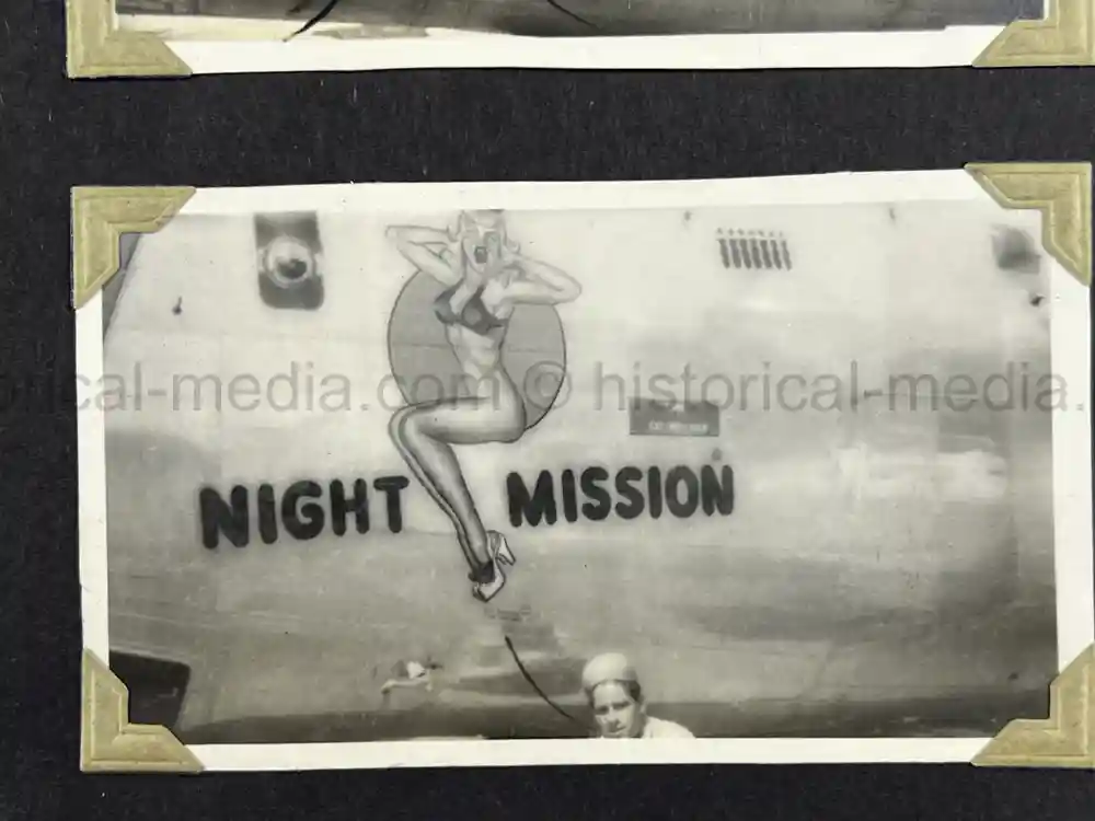WWII USAAF PHOTO ALBUM - 30th BOMB GROUP - EXCELLENT NOSE ART PHOTOS! WWII USAAF PHOTO ALBUM - 30th BOMB GROUP - EXCELLENT NOSE ART PHOTOS!
