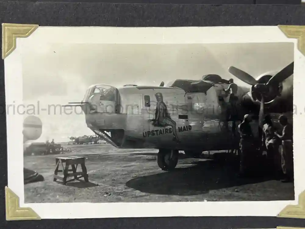 WWII USAAF PHOTO ALBUM - 30th BOMB GROUP - EXCELLENT NOSE ART PHOTOS! WWII USAAF PHOTO ALBUM - 30th BOMB GROUP - EXCELLENT NOSE ART PHOTOS!