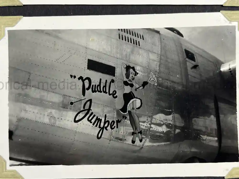 WWII USAAF PHOTO ALBUM - 30th BOMB GROUP - EXCELLENT NOSE ART PHOTOS! WWII USAAF PHOTO ALBUM - 30th BOMB GROUP - EXCELLENT NOSE ART PHOTOS!
