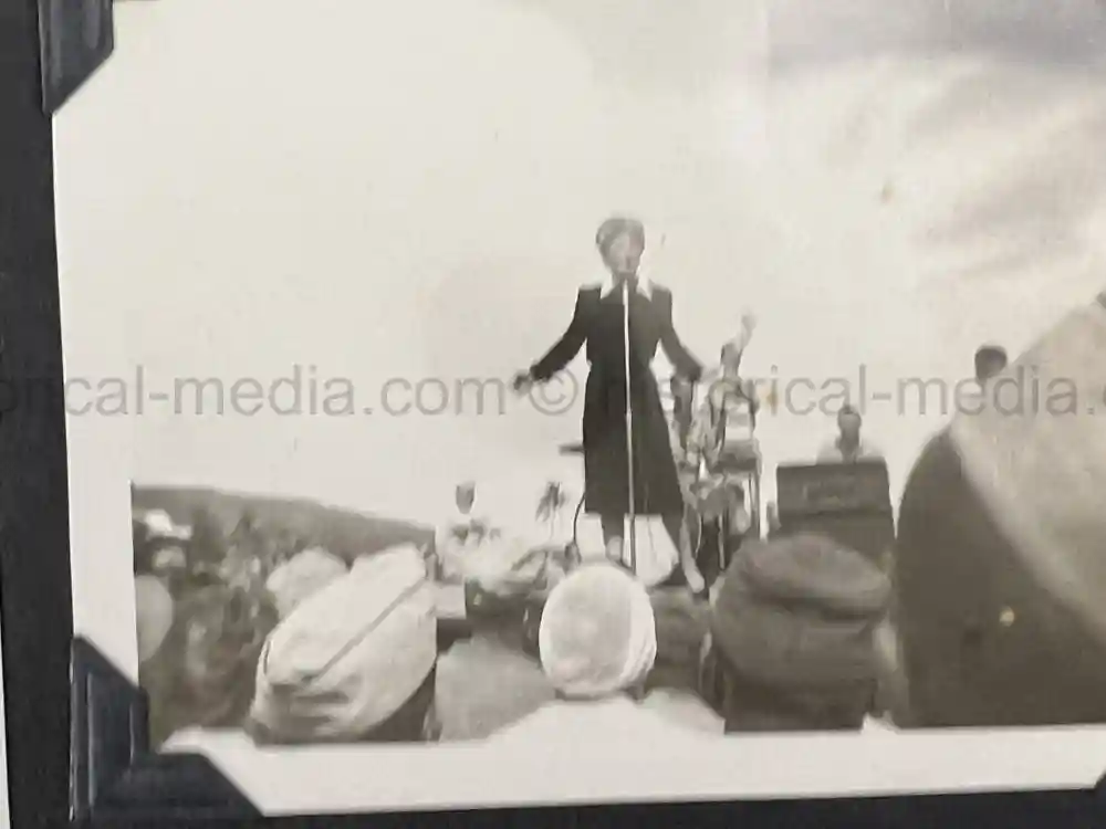 WWII USAAF PHOTO ALBUM - 30th BOMB GROUP - EXCELLENT NOSE ART PHOTOS! WWII USAAF PHOTO ALBUM - 30th BOMB GROUP - EXCELLENT NOSE ART PHOTOS!