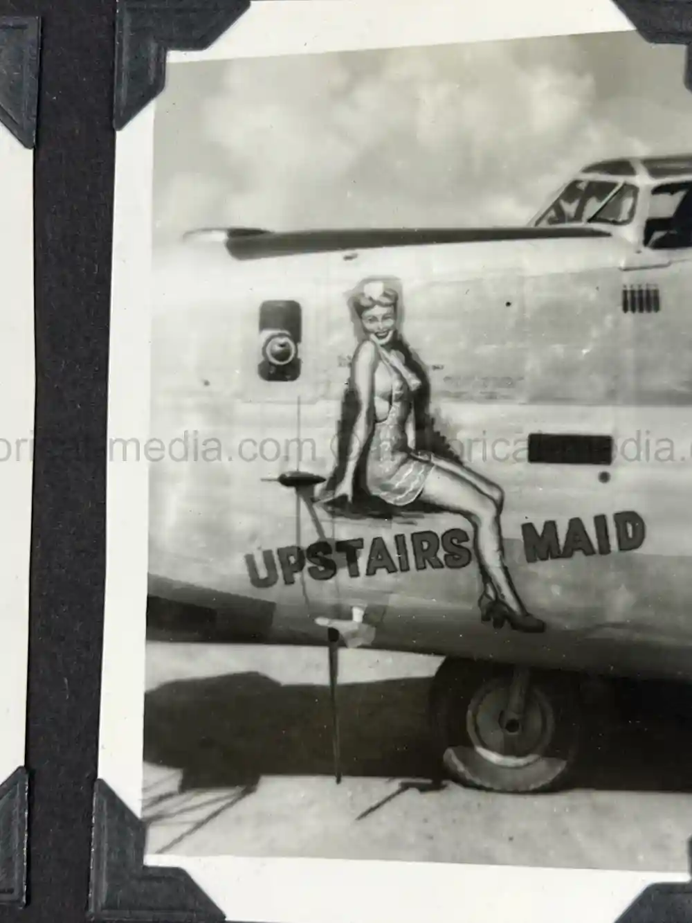 WWII USAAF PHOTO ALBUM - 30th BOMB GROUP - EXCELLENT NOSE ART PHOTOS! WWII USAAF PHOTO ALBUM - 30th BOMB GROUP - EXCELLENT NOSE ART PHOTOS!