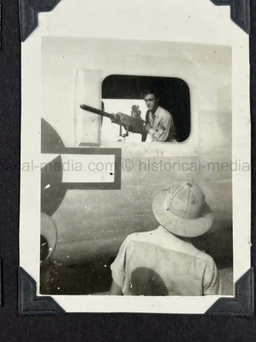 WWII USAAF PHOTO ALBUM - 30th BOMB GROUP - EXCELLENT NOSE ART PHOTOS! WWII USAAF PHOTO ALBUM - 30th BOMB GROUP - EXCELLENT NOSE ART PHOTOS!