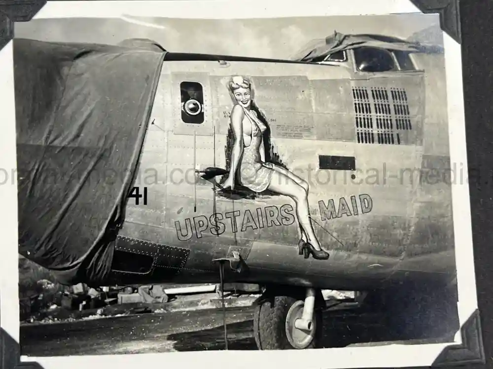 WWII USAAF PHOTO ALBUM - 30th BOMB GROUP - EXCELLENT NOSE ART PHOTOS! WWII USAAF PHOTO ALBUM - 30th BOMB GROUP - EXCELLENT NOSE ART PHOTOS!