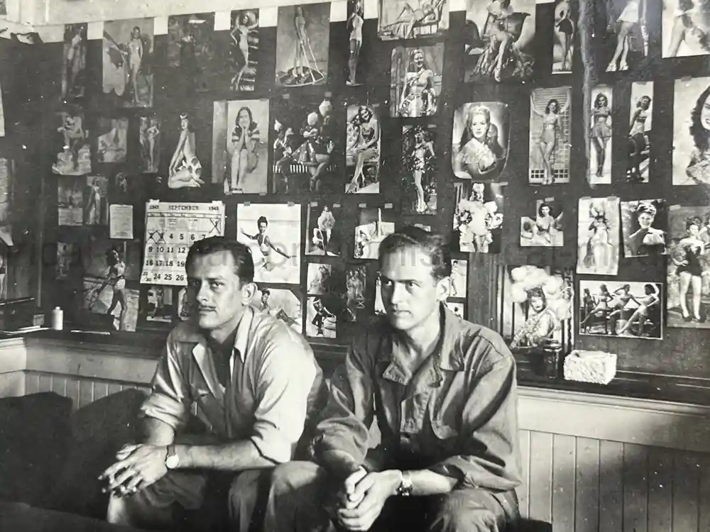 WWII USAAF PHOTO ALBUM - 30th BOMB GROUP - EXCELLENT NOSE ART PHOTOS! WWII USAAF PHOTO ALBUM - 30th BOMB GROUP - EXCELLENT NOSE ART PHOTOS!