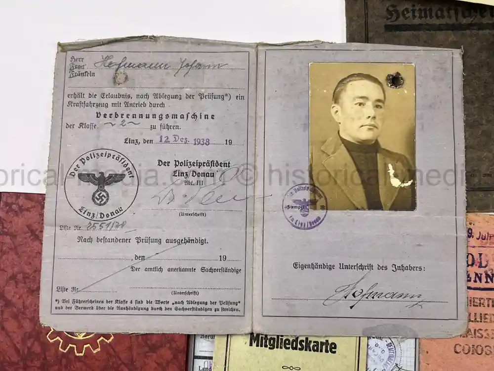 GERMAN WWII PHOTO ALBUM & DOCUMENT GROUPING - GEBIRGSJÄGER - KAMPFGRUPPE HAUPTMANN